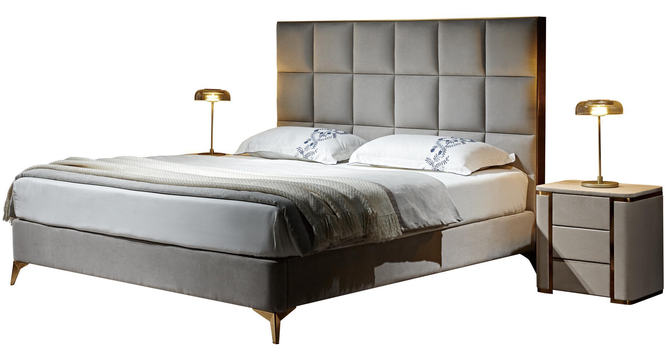 SK62 Upholstered Bed