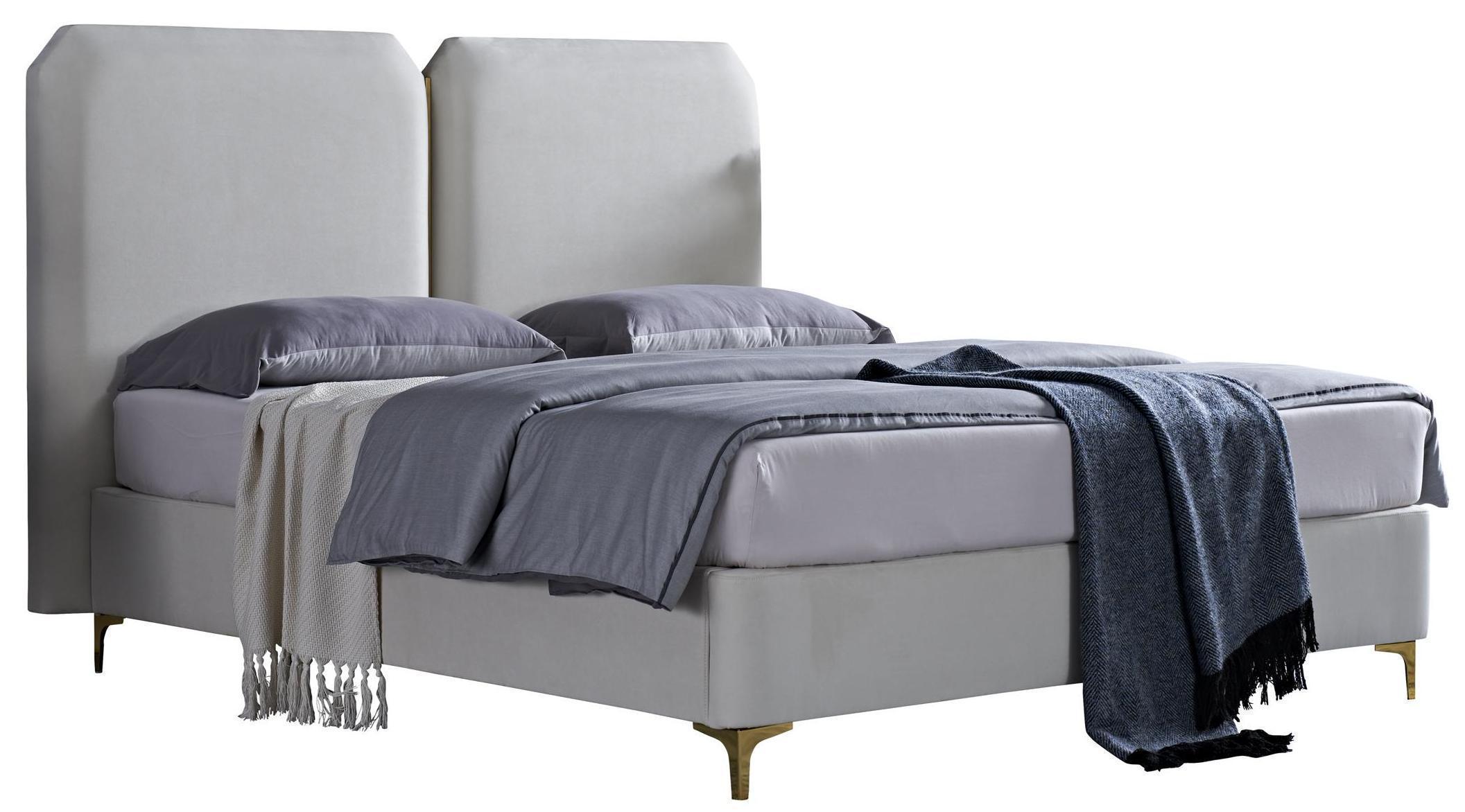 SK86 Upholstered Bed