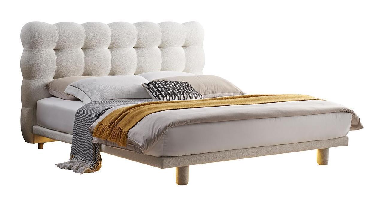 SK111 Tufted Upholstered Bed