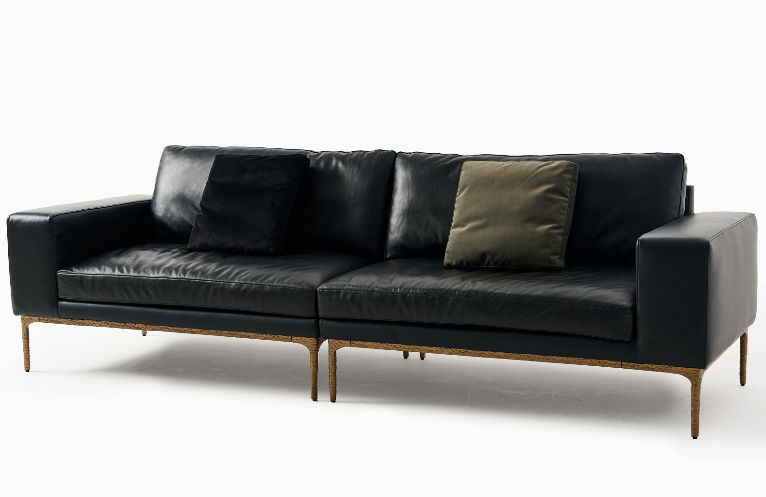 Y509 Three-Seater Sofa