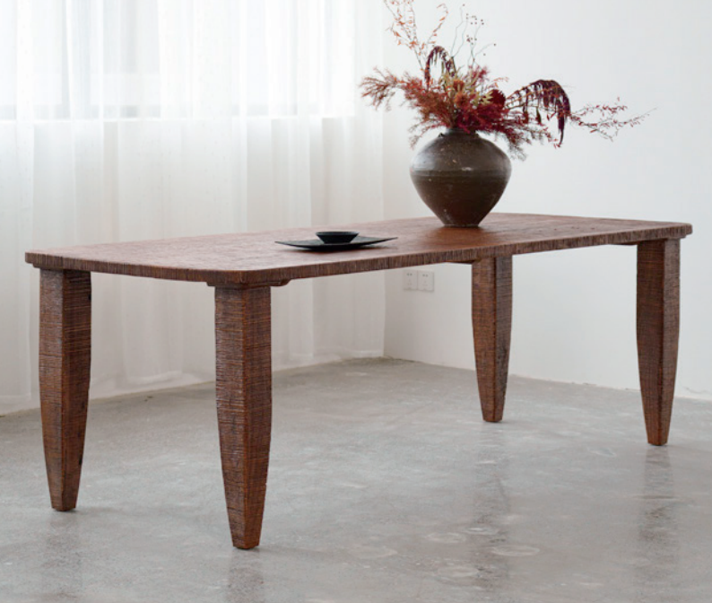 M528 Dining Table