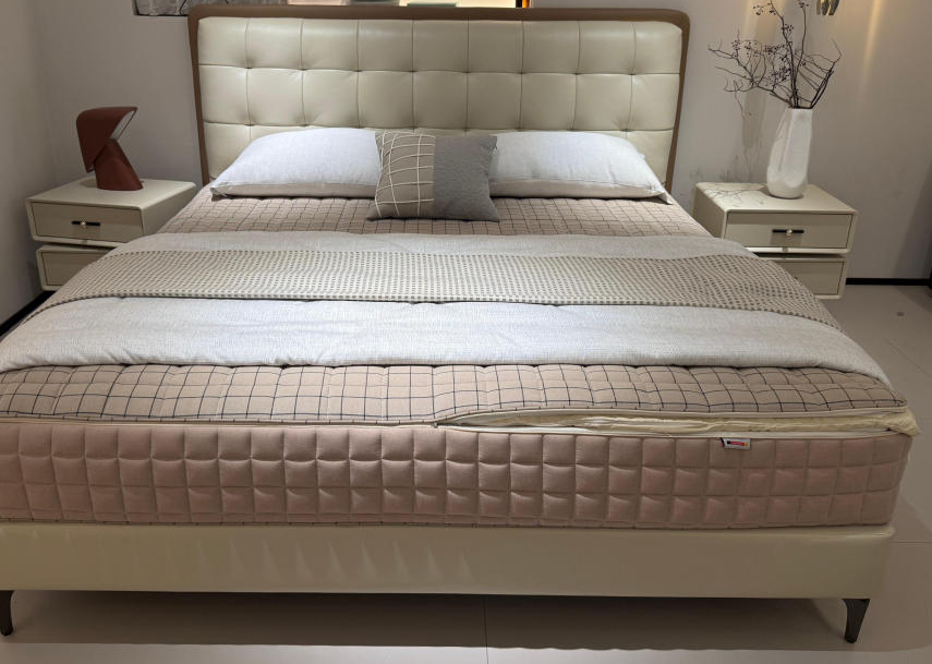 B23-A9115 Genuine Leather Upholstered Bed