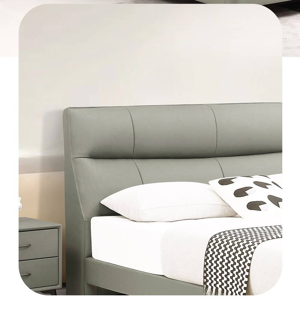 Close-up of the segmented headboard and pillows