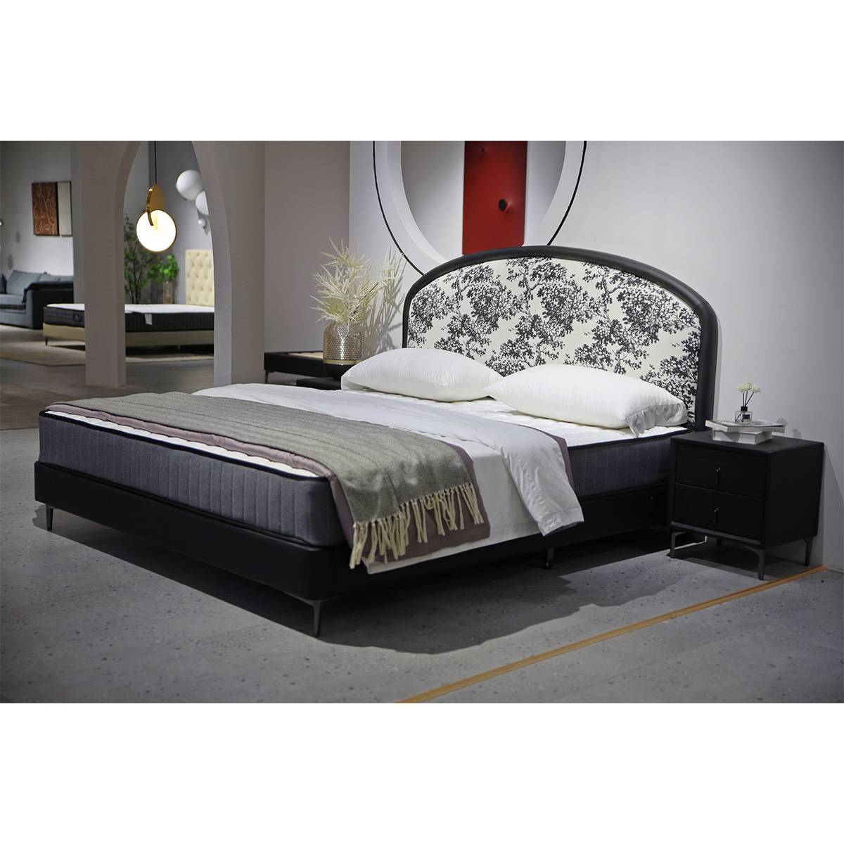 Mid-Century Eco-Leather Upholstered Bed (A72-8053)