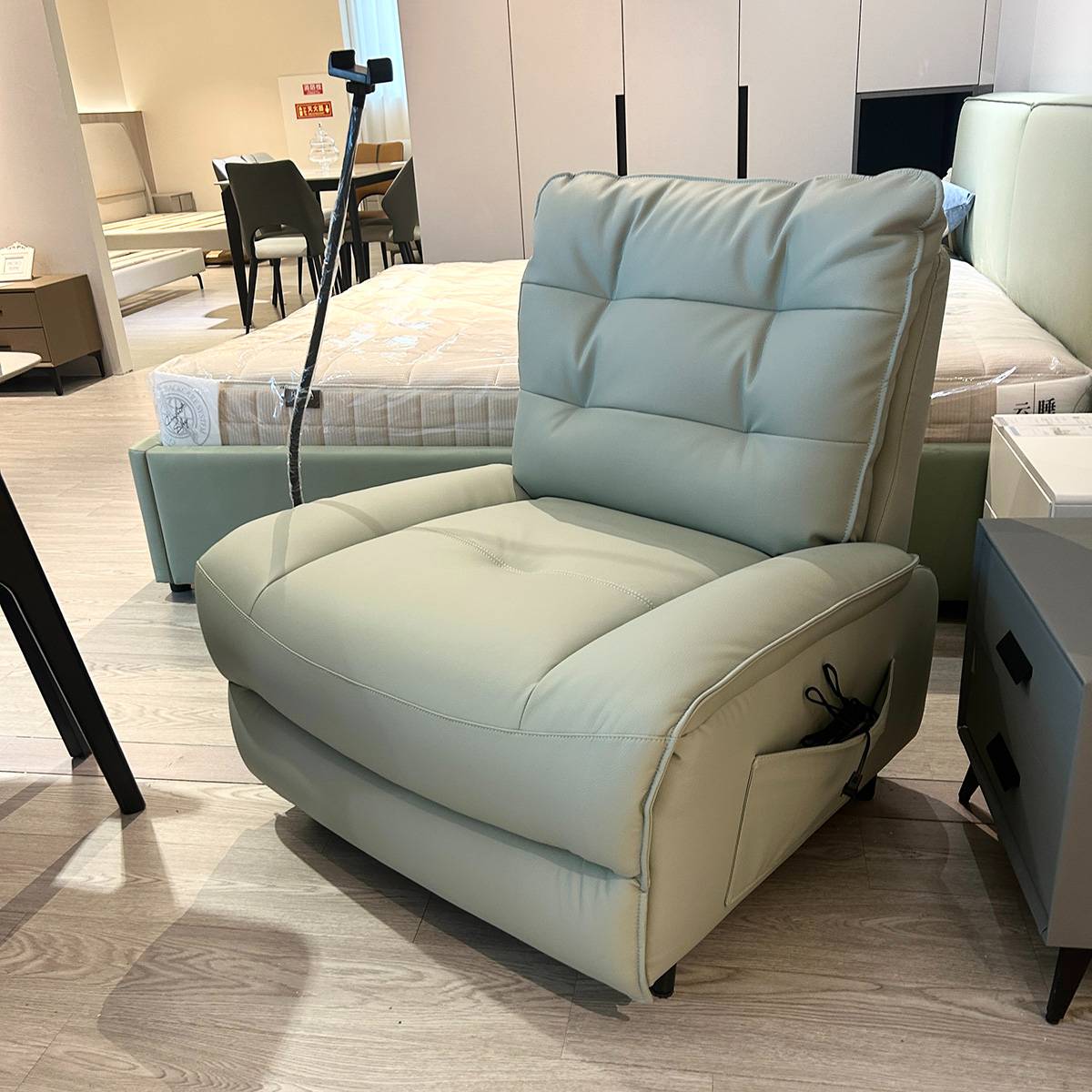 Electric Recliner Chair (Z48-Y556)