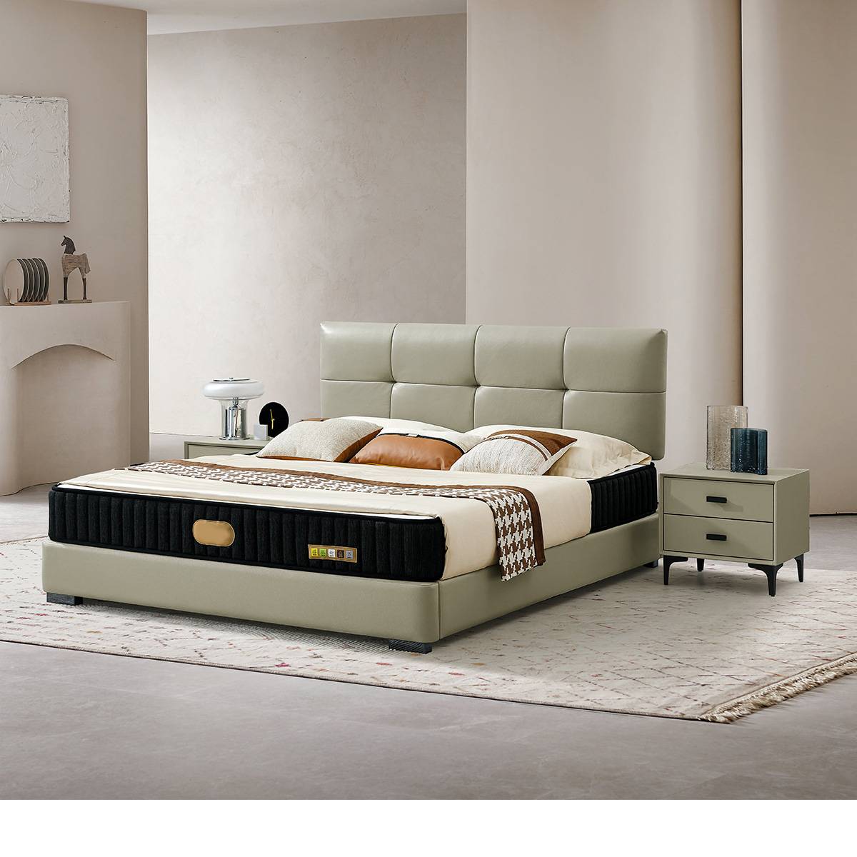 Small Space Genuine Leather Soft Bed (Adjustable Headboard Height) (B04-8929)