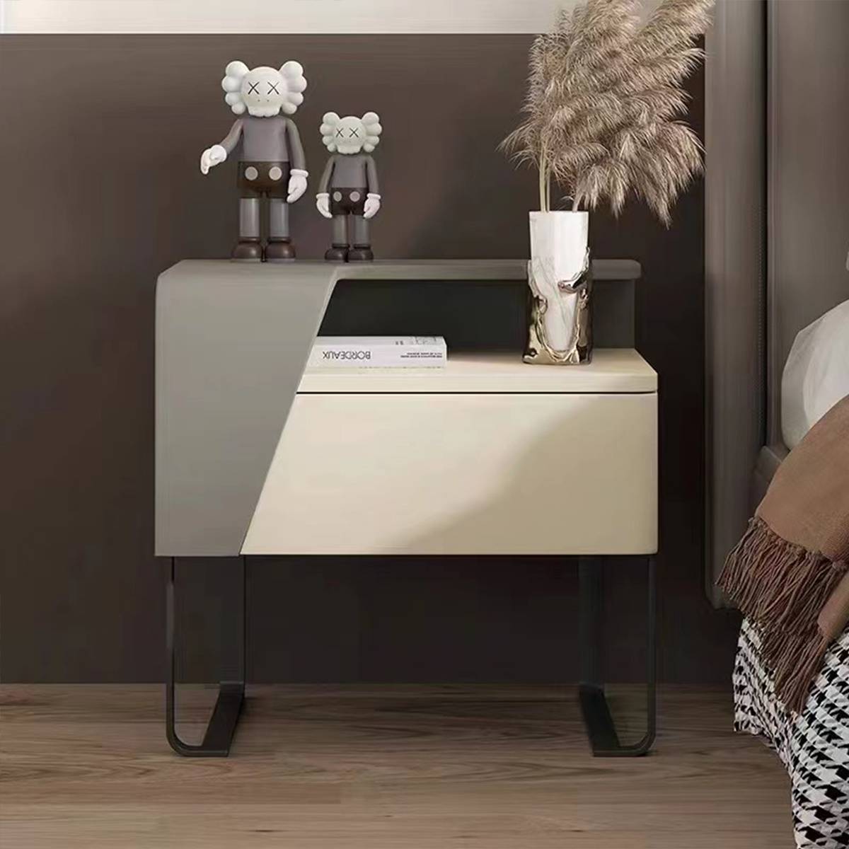 Bedside Cabinet (Z35-810 Cabinet)