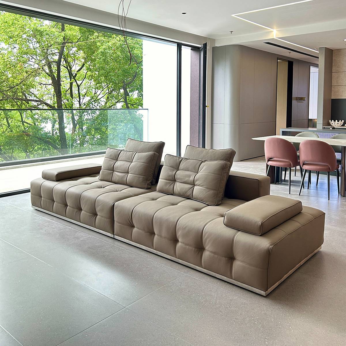 Lawrence Straight Sofa (A01-Lawrence)