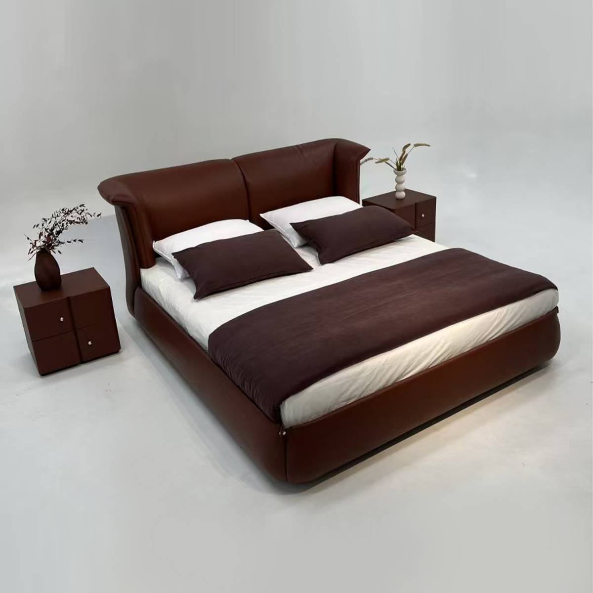 Semi-Aniline Leather Soft Bed (B17-2537)