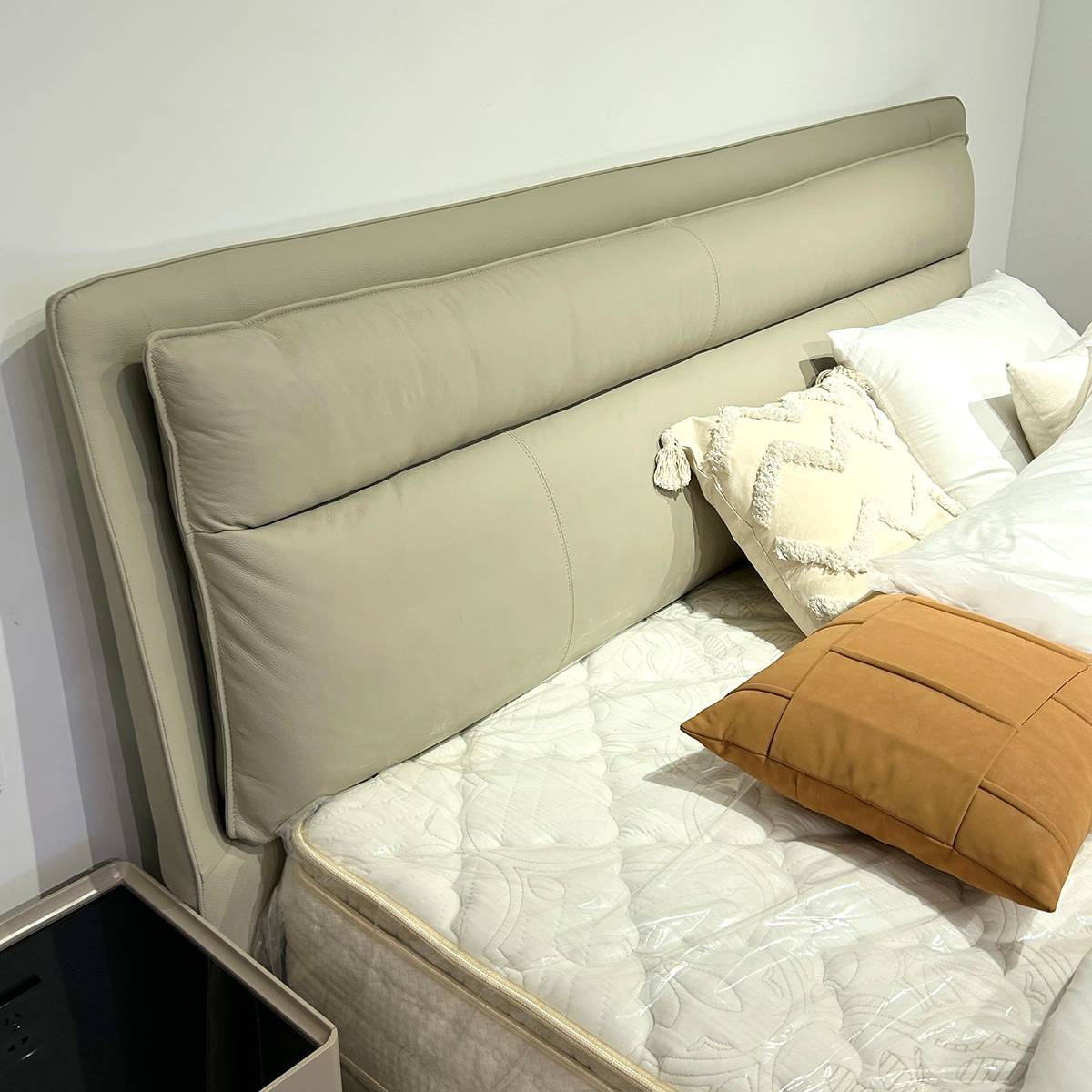 Product image thumbnail 6