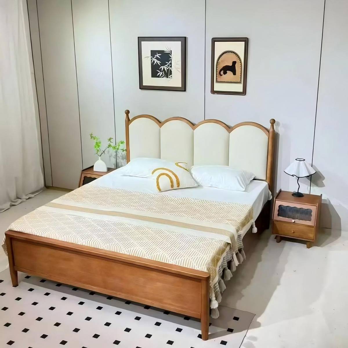 Mid-Century Solid Wood Upholstered Bed (A76-301)
