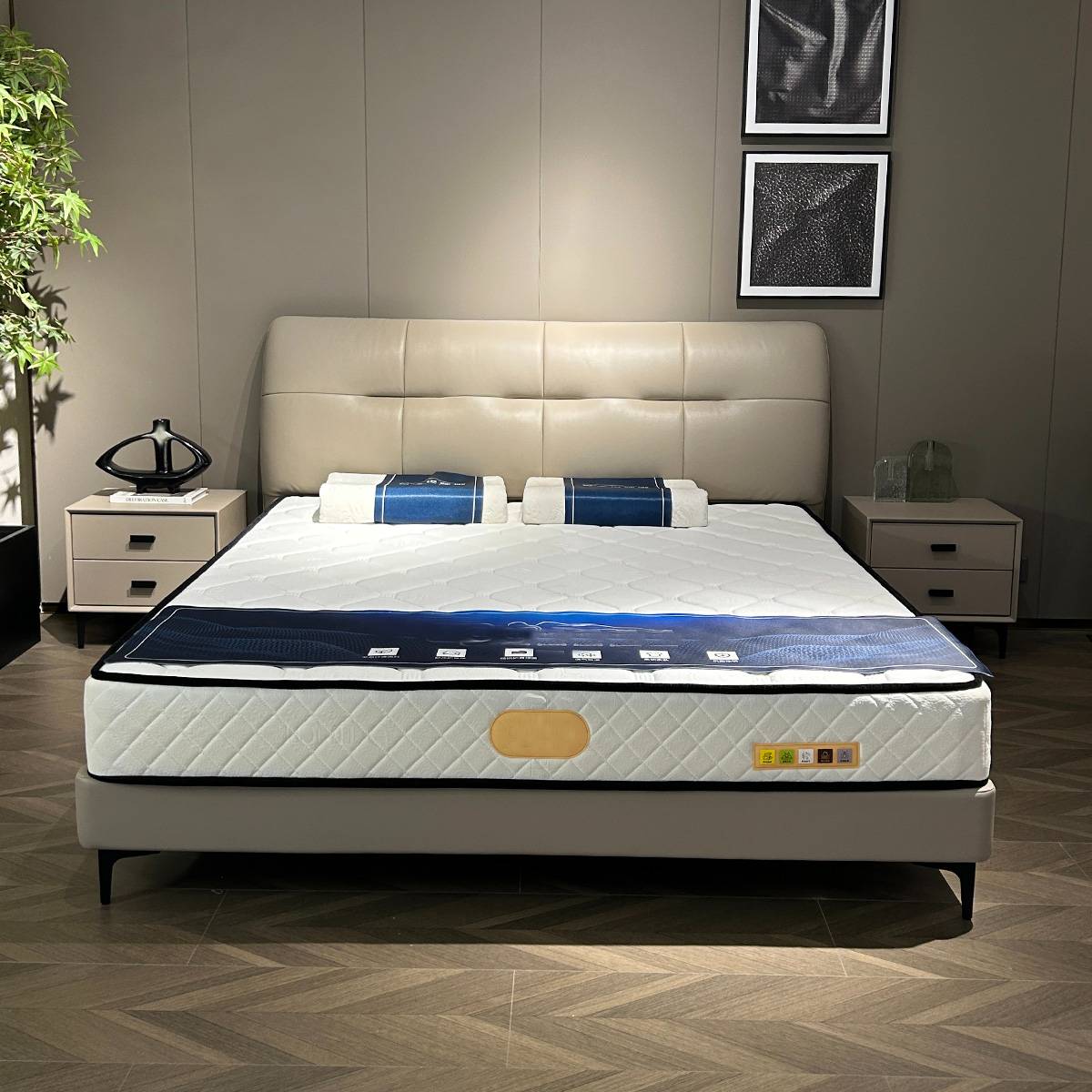 Product image thumbnail 4