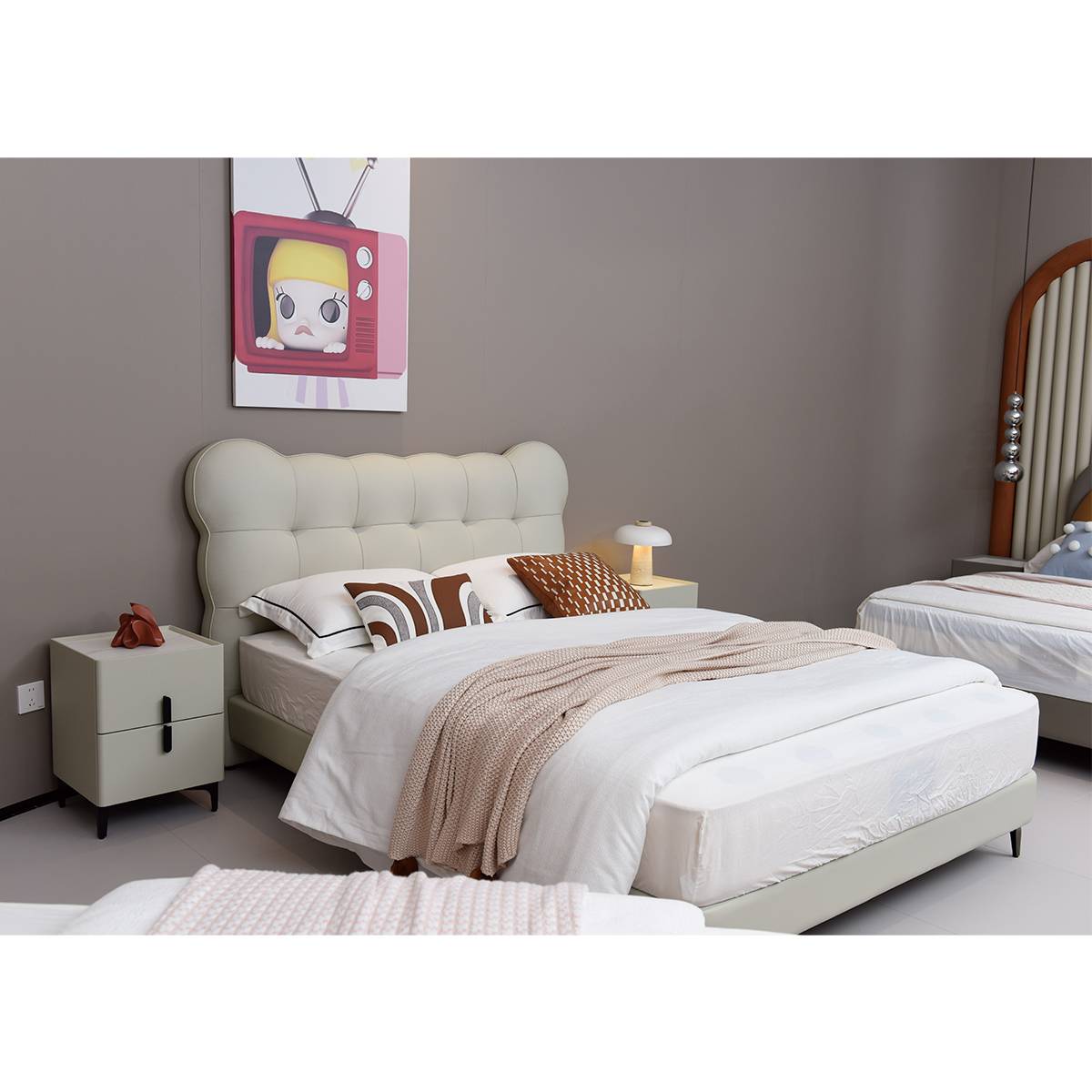 Top-Grain Leather 1.8m Children's Bed (B22-C218)