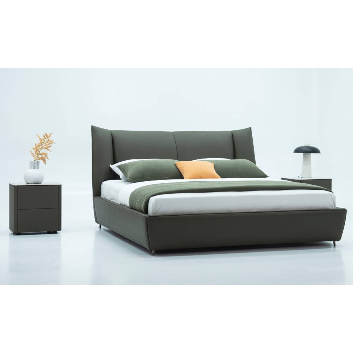 Genuine Leather Soft Bed (B17-2306)