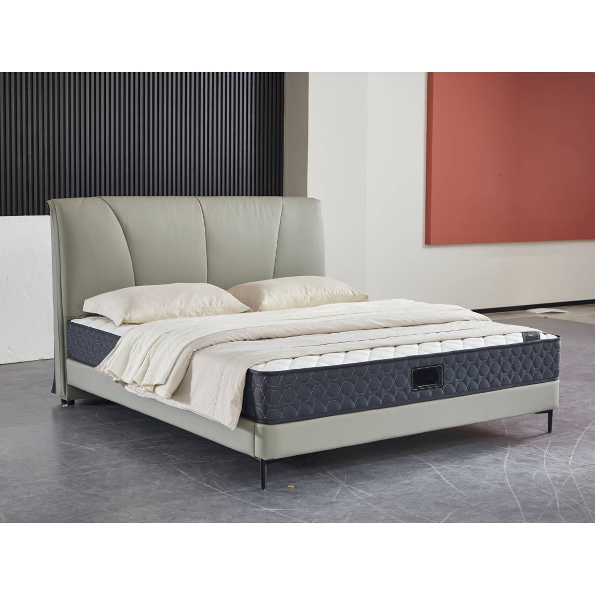 Top-Grain Leather 1.8M Soft Bed (A21-2548)