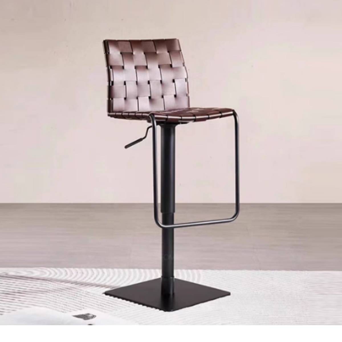 Lift Bar Stool Saddle Leather (Z67-A95)