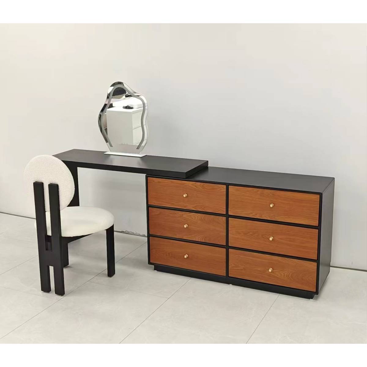 Vanity Set with Mirror and Stool (Z38-28)