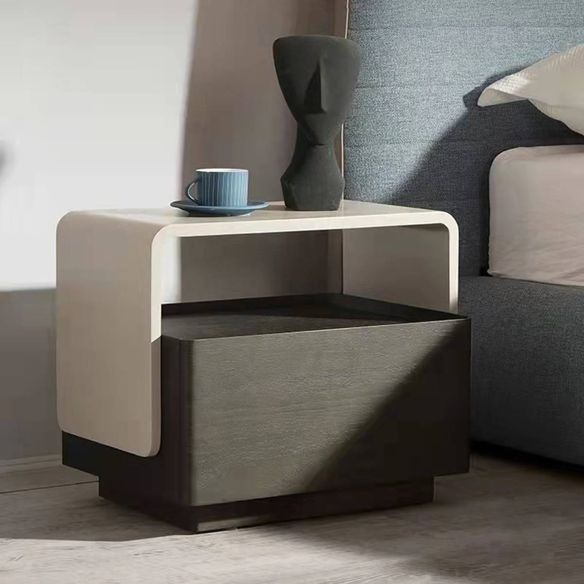 Bedside Cabinet (Z35-620 Cabinet)