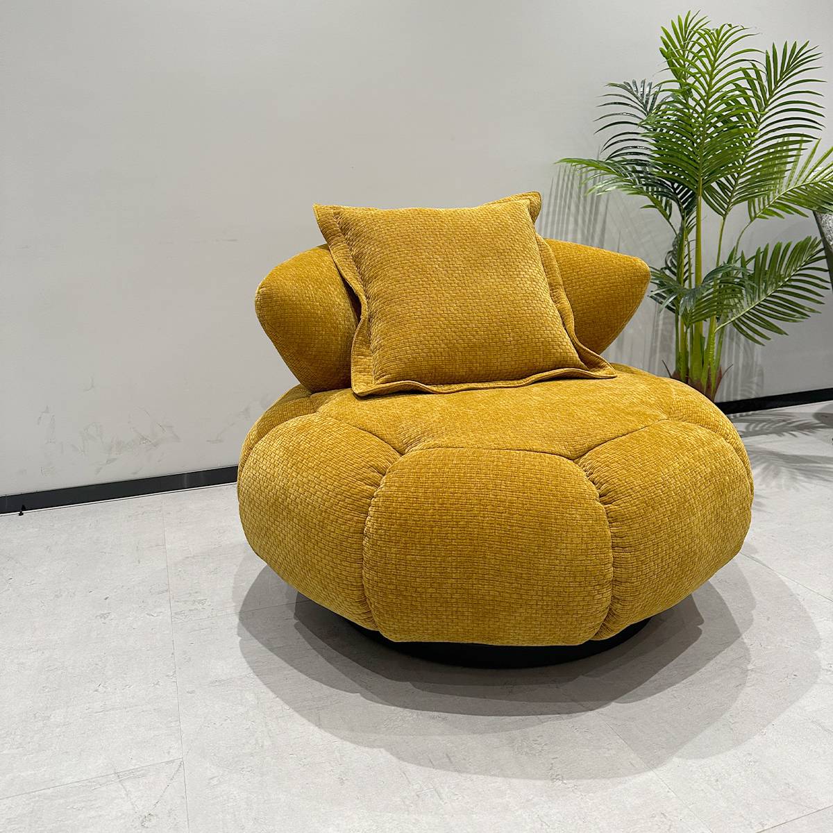 Lounge Chair (Z48-Y550)