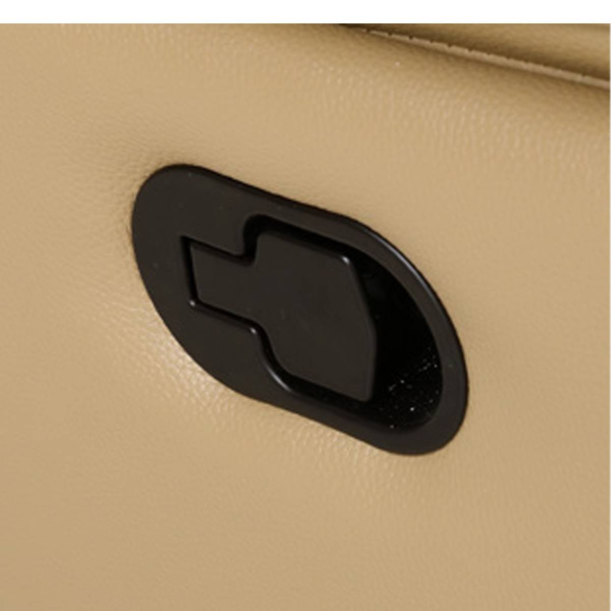 Detail of the black manual reclining lever on the side of the chair