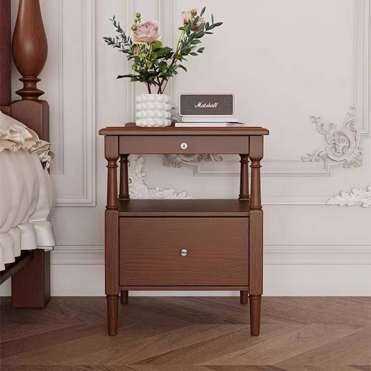Mid-Century Nightstand (B56-F119)