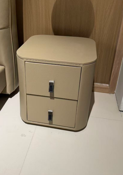 Cheers Bedside Table (GDD521)