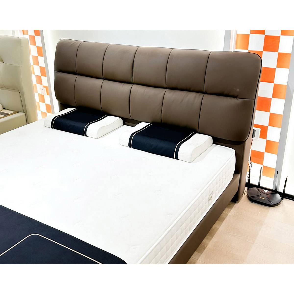 Product image thumbnail 3