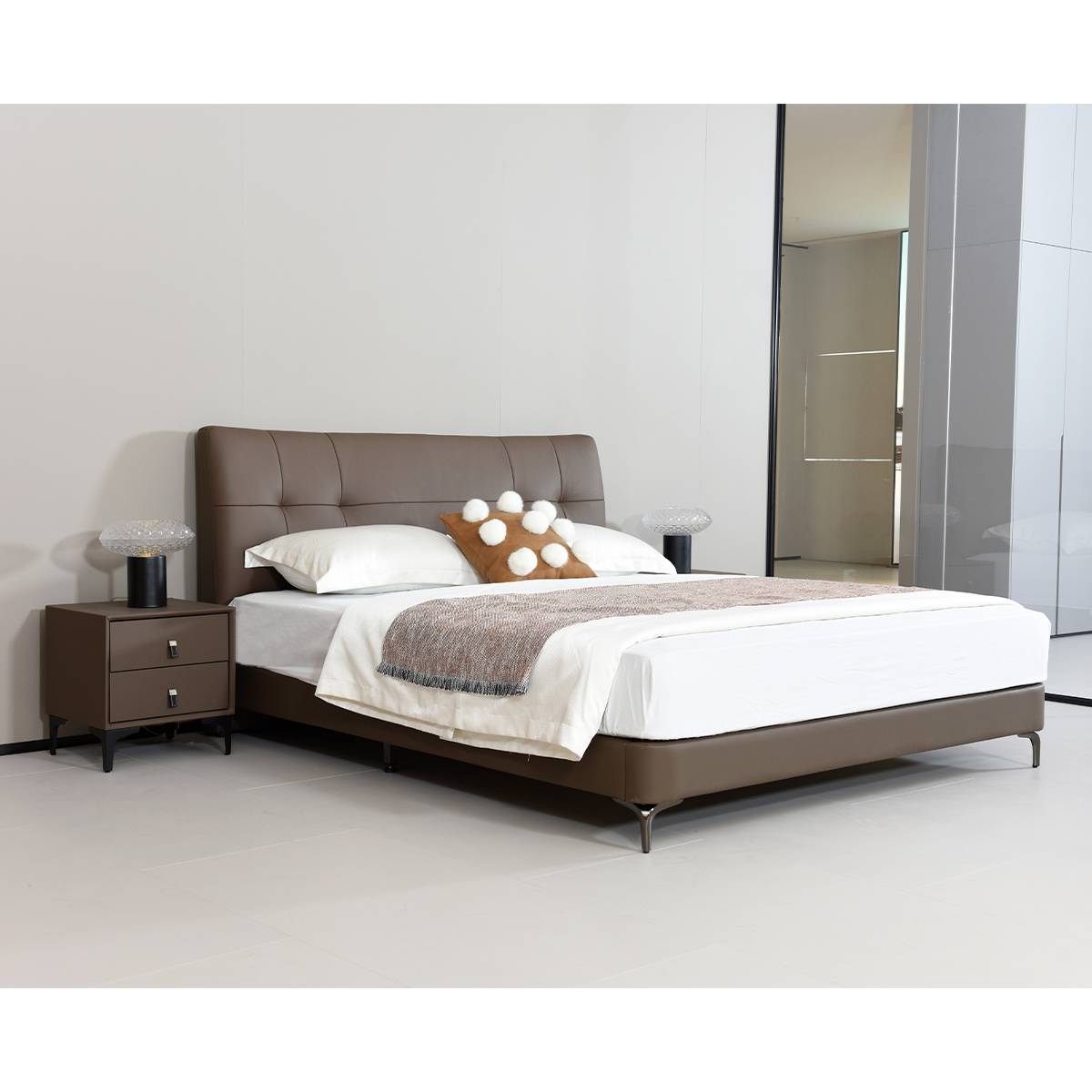 Top-Grain Leather Soft Bed 1.8M (B22-C210)