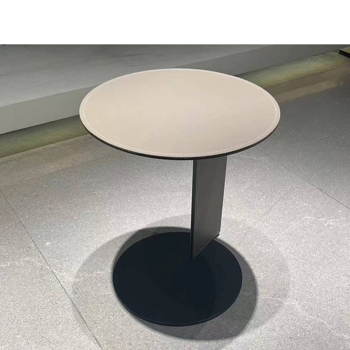 Side Table (B10-F221)
