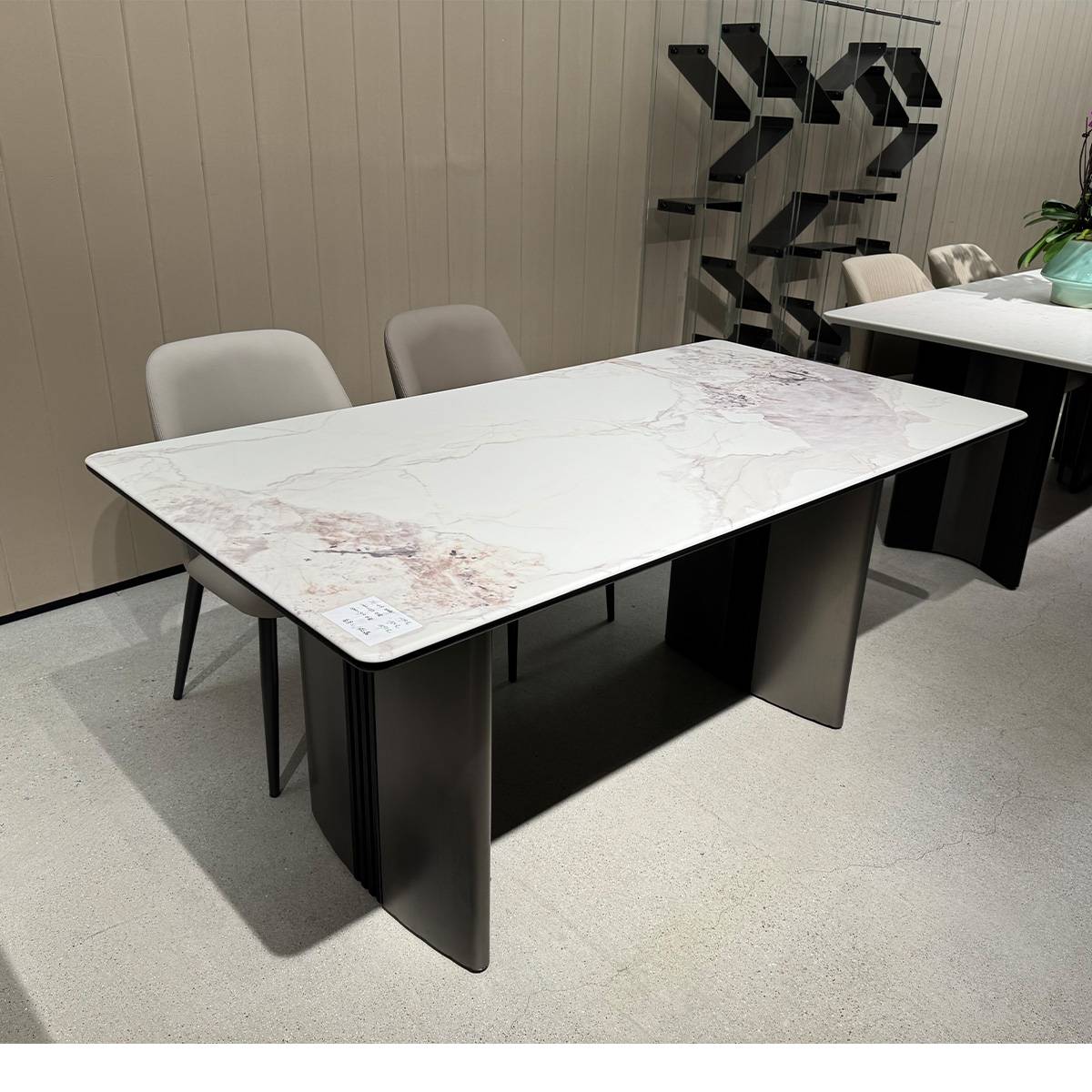Top-down view of the B10 dining table highlighting the marble pattern
