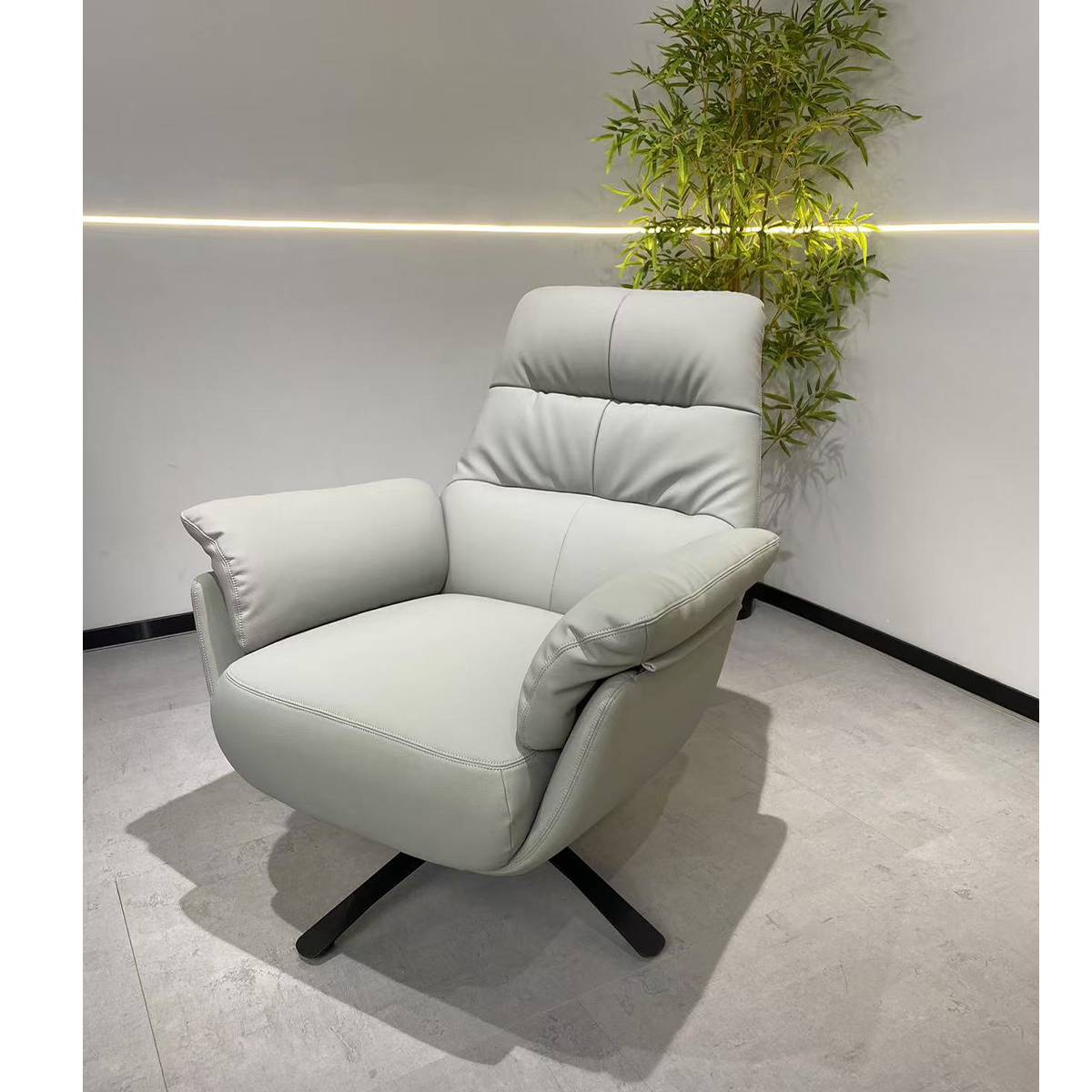 Swivel Lounge Chair (Z48-Y581)
