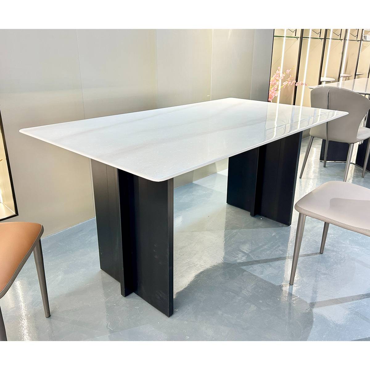Marble Dining Table (B63-B2517)