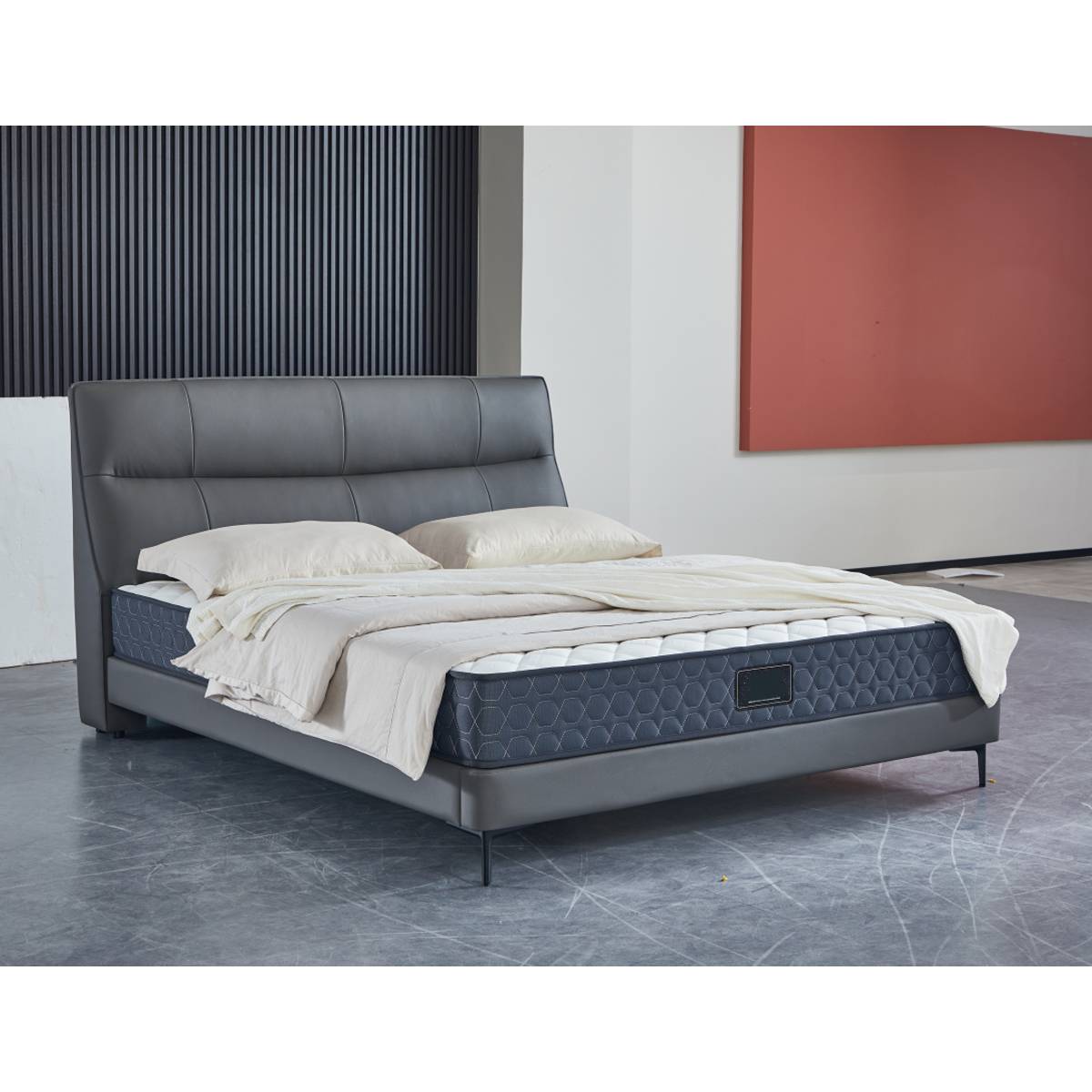 Top-Grain Leather 1.8M Soft Bed (A21-T001)