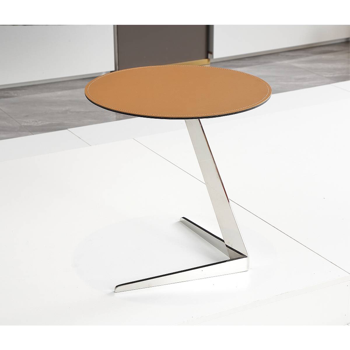 Saddle Leather Side Table (B45-162)