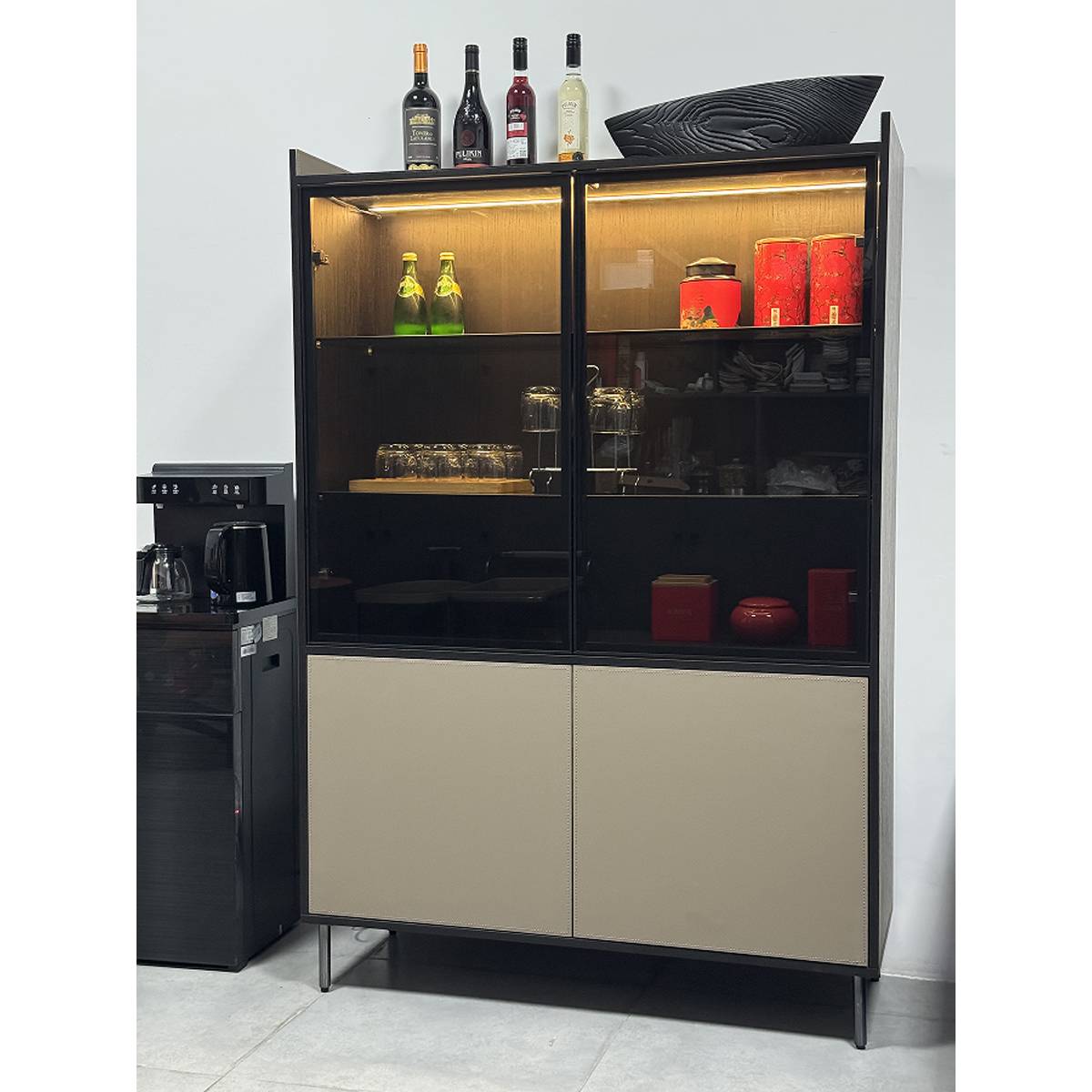 Sideboard (B45-639)