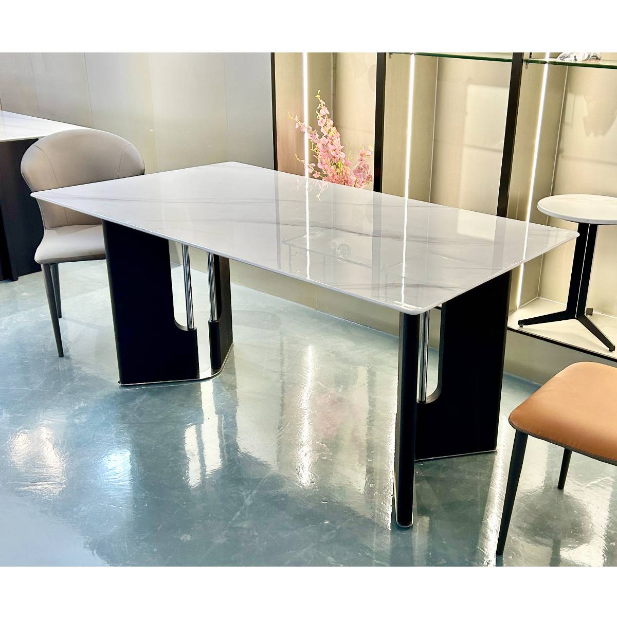 Marble Dining Table (B63-B2527)