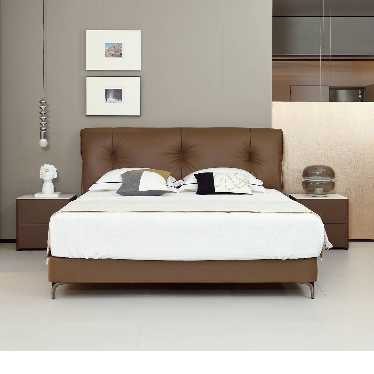 Top-Grain Leather Soft Bed 1.8M (B22-C225)