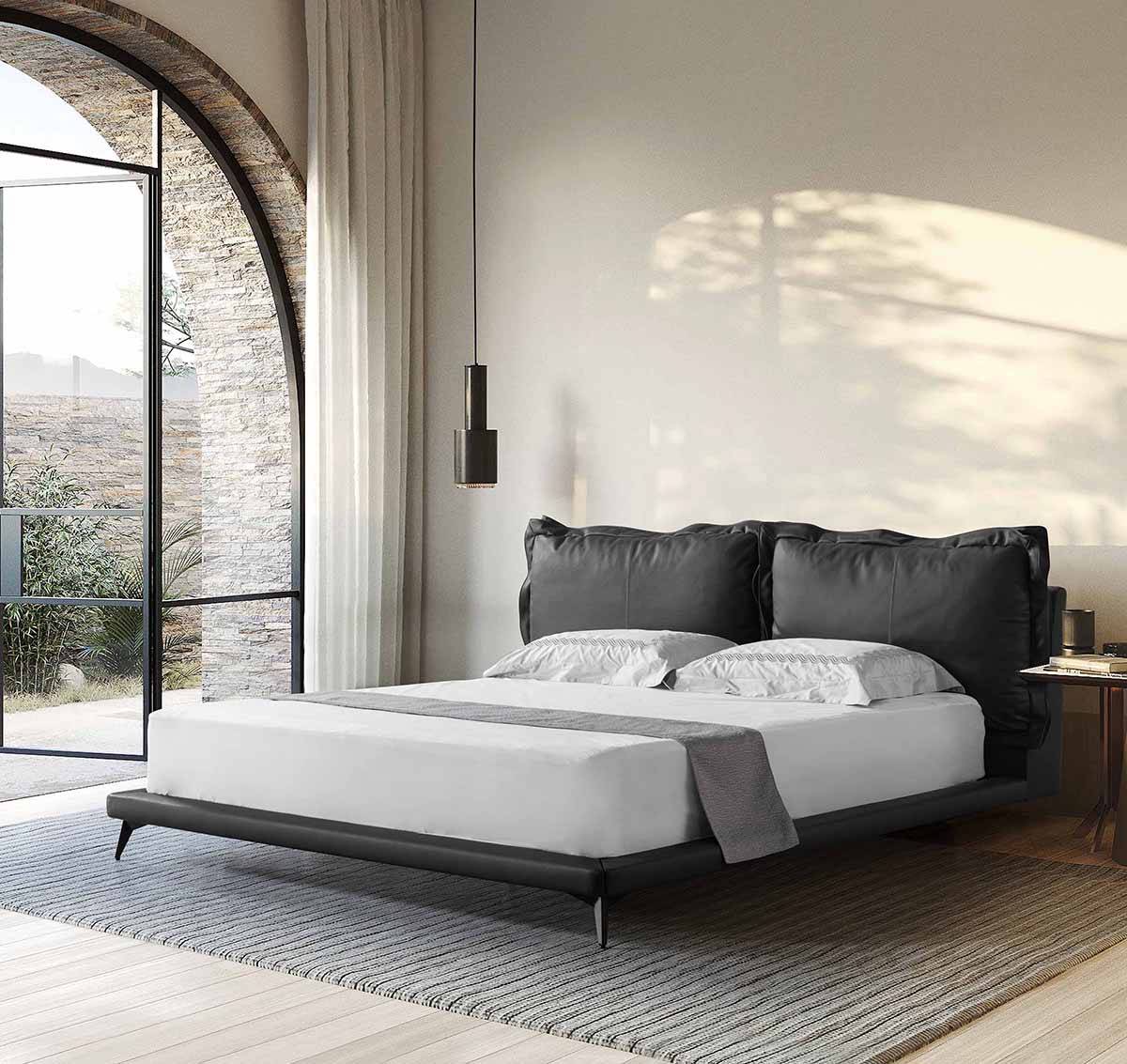 Genuine Leather Soft Bed (B02-4082)