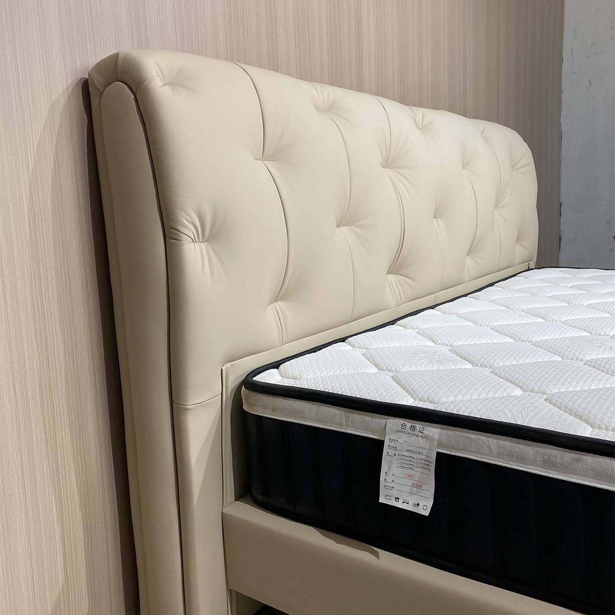 Product image thumbnail 4