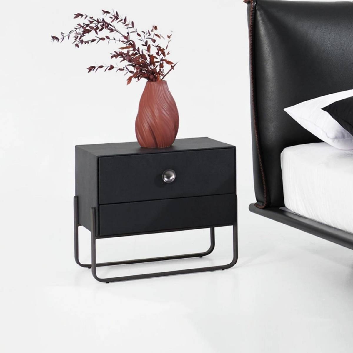 Bedside Table (B17-318)