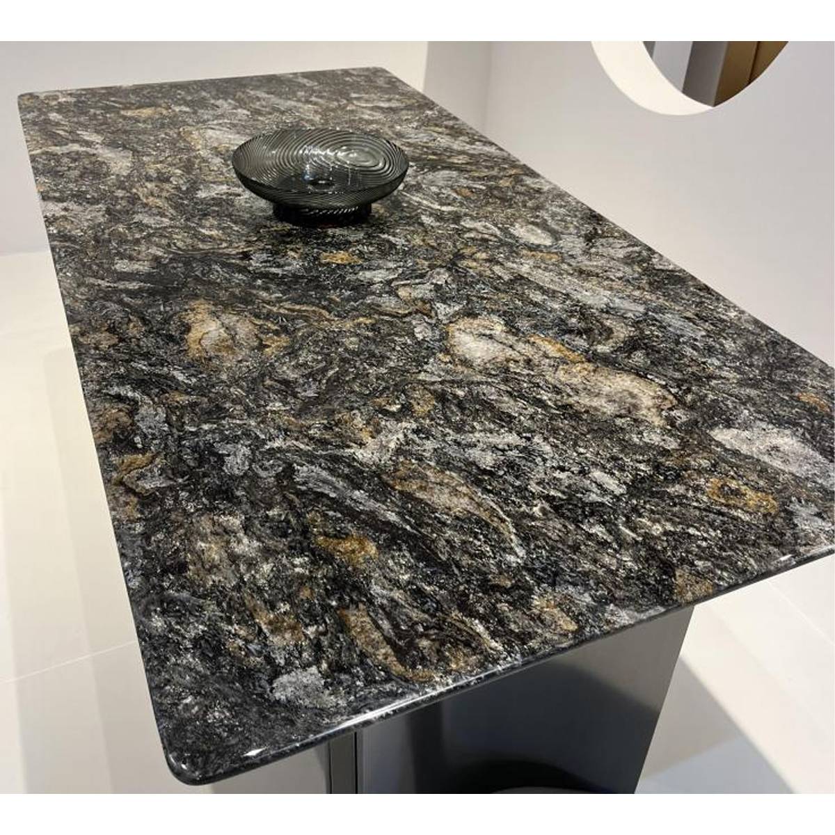 Close-up detail of the Platinum Diamond marble surface texture and grain
