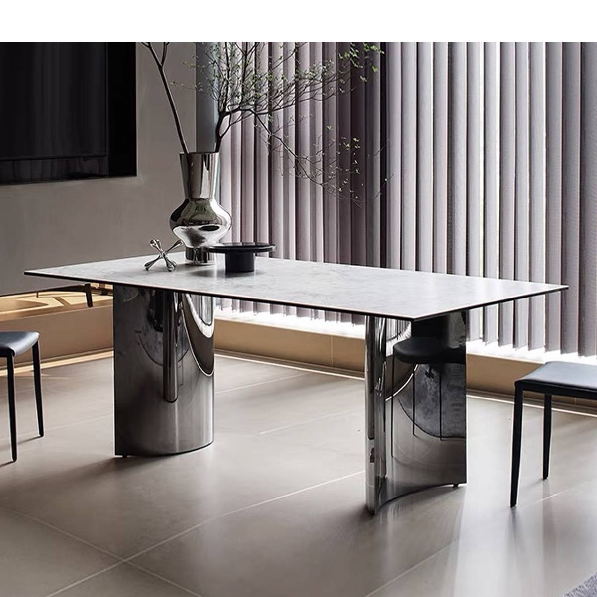 Sintered Stone Crescent Dining Table (A33-T10152-E)