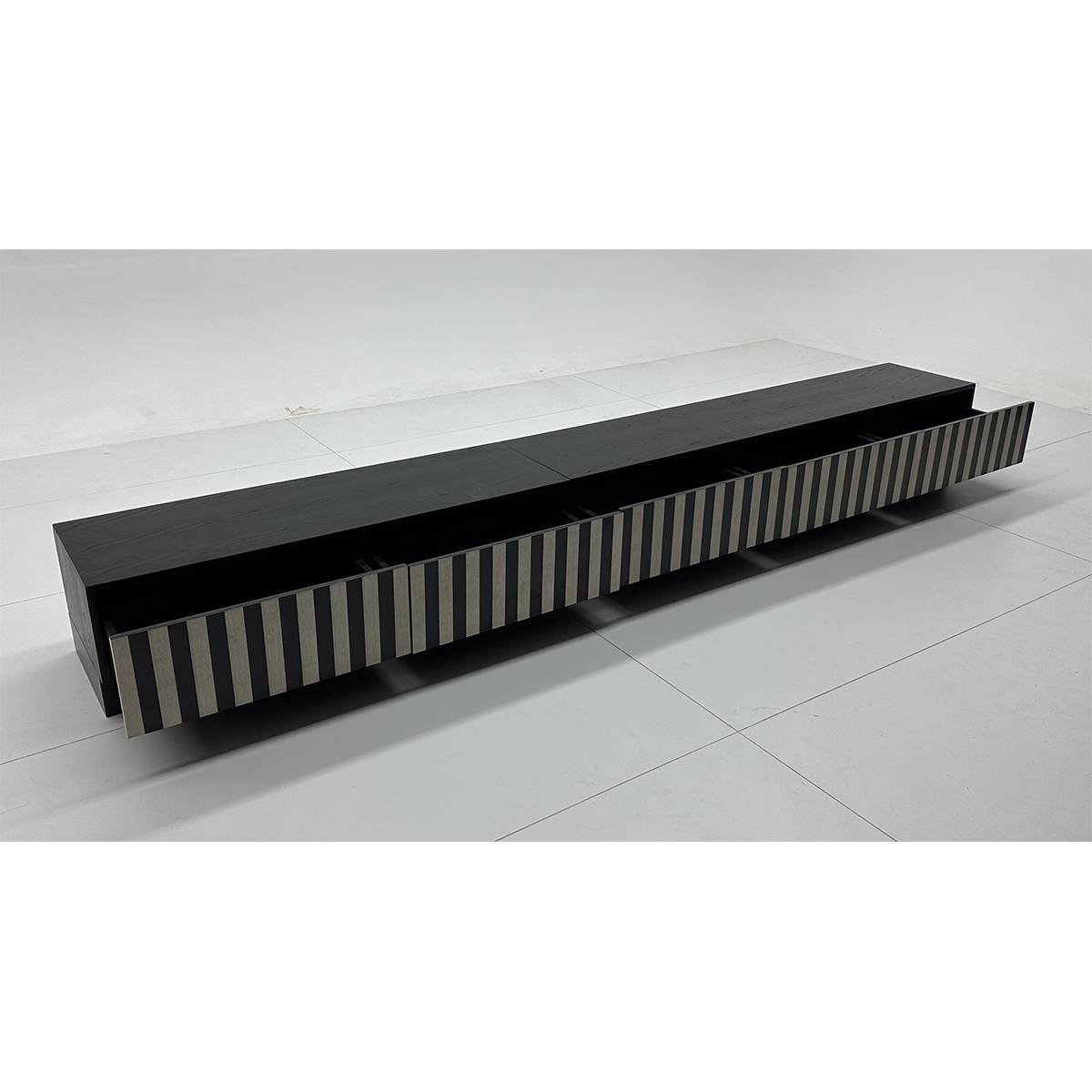 TD448 Low Cabinet (Z86-TD448)