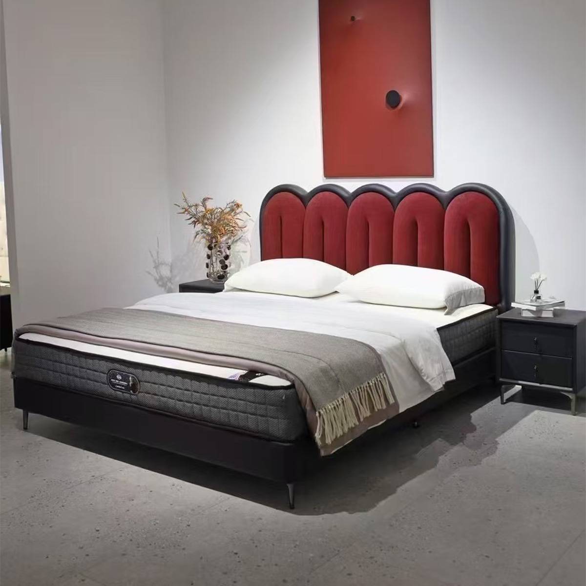 Mid-Century Eco-Leather Upholstered Bed (A72-8039)